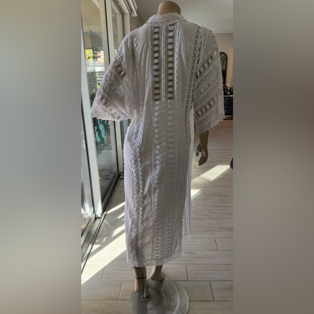 Charo Ruiz Aquila Kimono White Coverup - Picture 5 of 7